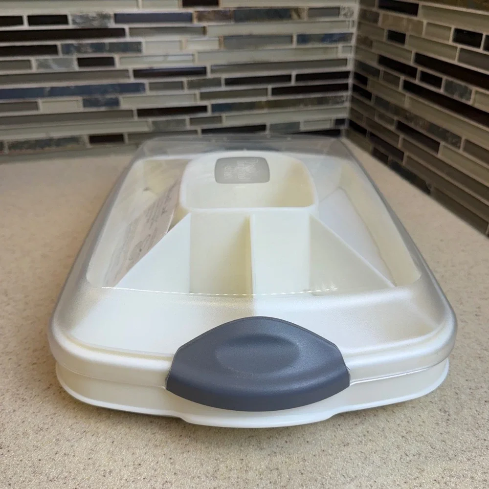 Pampered Chef Chillzanne Rectangle Server 2781 Egg Tray/ Veggie Platter Complete